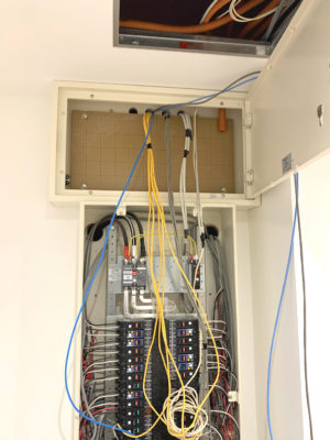 新築保育園の電話・電気・LAN工事