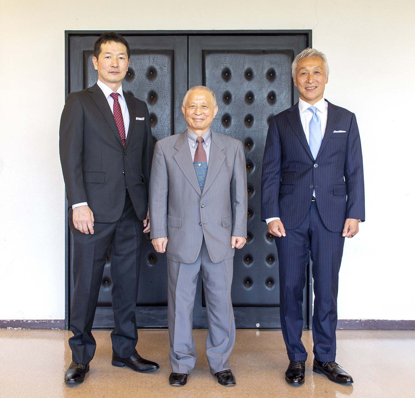 トミザワグループが「社長交代式」を開催! | トミザワグループ